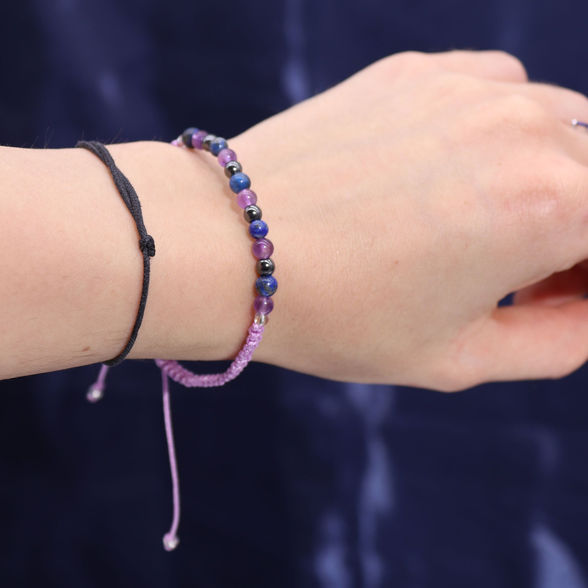 Zodiac Crystal Candle with Gemstone Bracelet - Aquarius image 2
